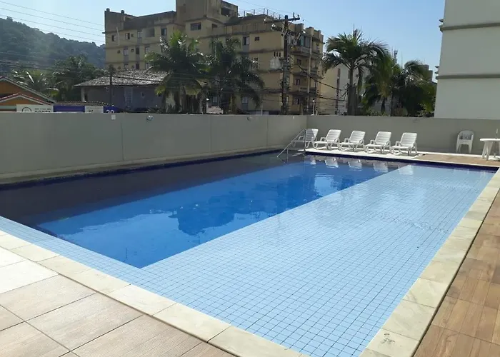 Apartamento 500m Praia da Enseada Guarujá varanda e vaga de garagem