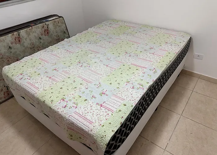 Studio Num 10 - Proximo A Praia Da Enseada Com Piscina! Guarujá